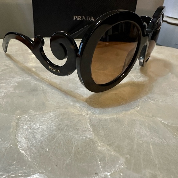 Prada Baroque round Sunglasses - Picture 3 of 7